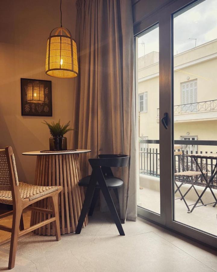 Luxurious Wooden Detail Flat In City Center คัลกิดา ภายนอก รูปภาพ