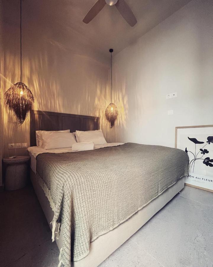 Luxurious Wooden Detail Flat In City Center คัลกิดา ภายนอก รูปภาพ