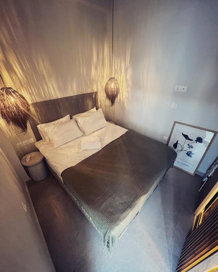 Luxurious Wooden Detail Flat In City Center คัลกิดา ภายนอก รูปภาพ