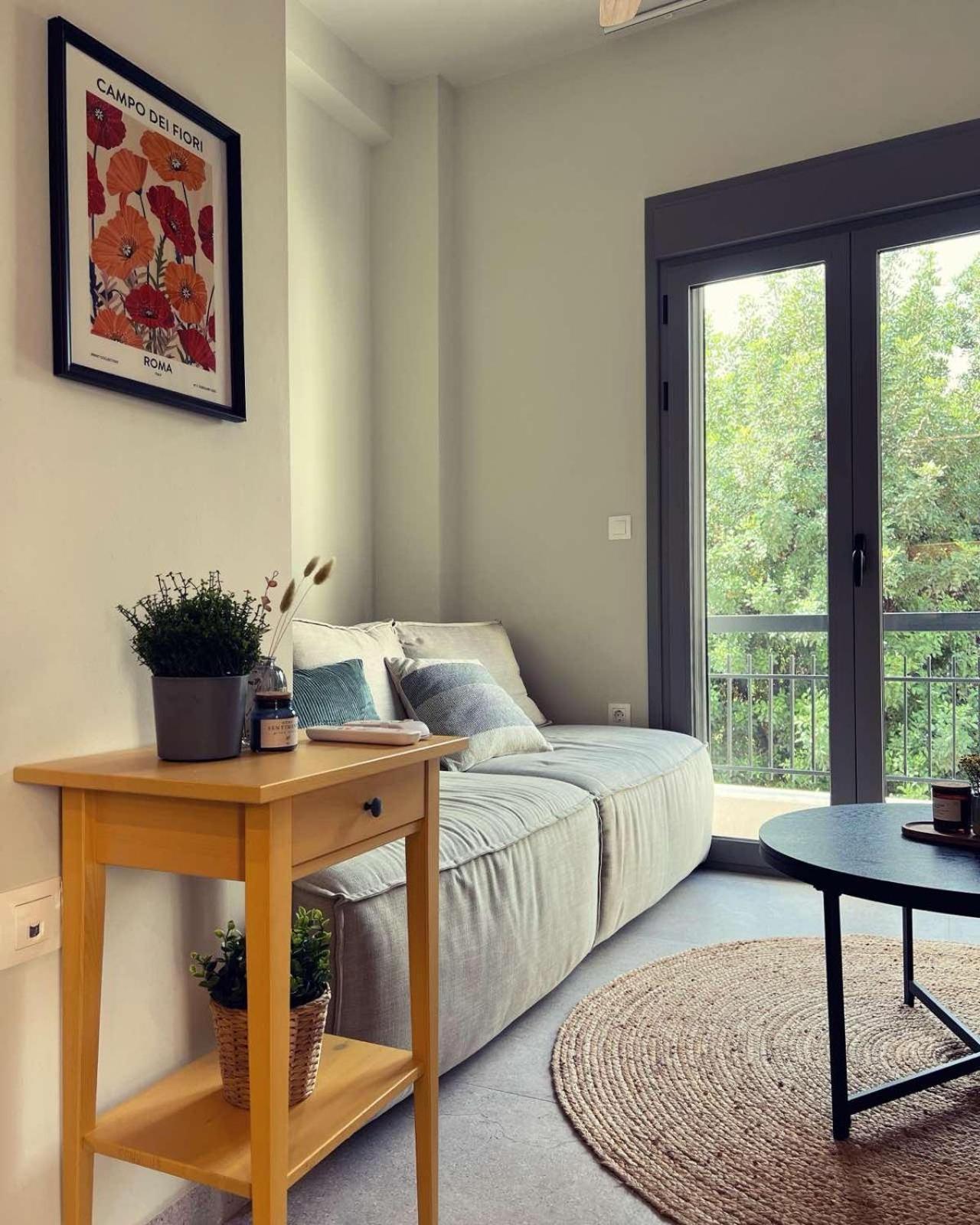 Luxurious Wooden Detail Flat In City Center คัลกิดา ภายนอก รูปภาพ